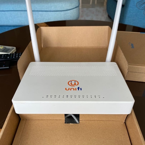 Modem router jalur lebar all-in-one Unifi untuk internet fiber dengan prestasi WiFi yang lemah